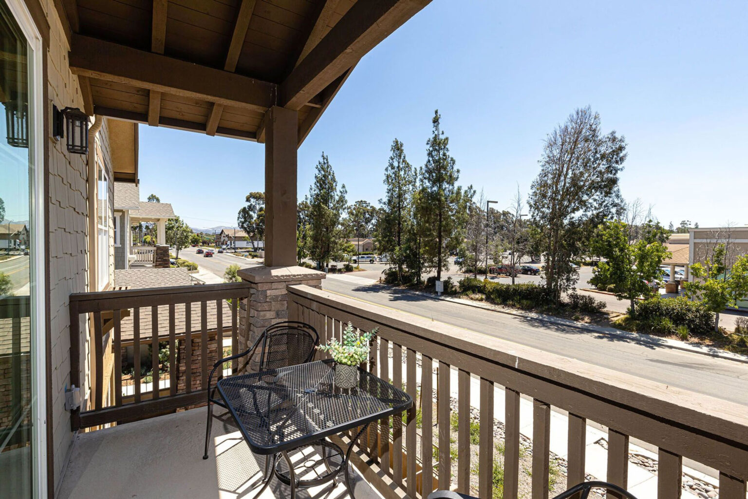 Luxury Townhomes in Ramona, CA for Rent Paseo Village